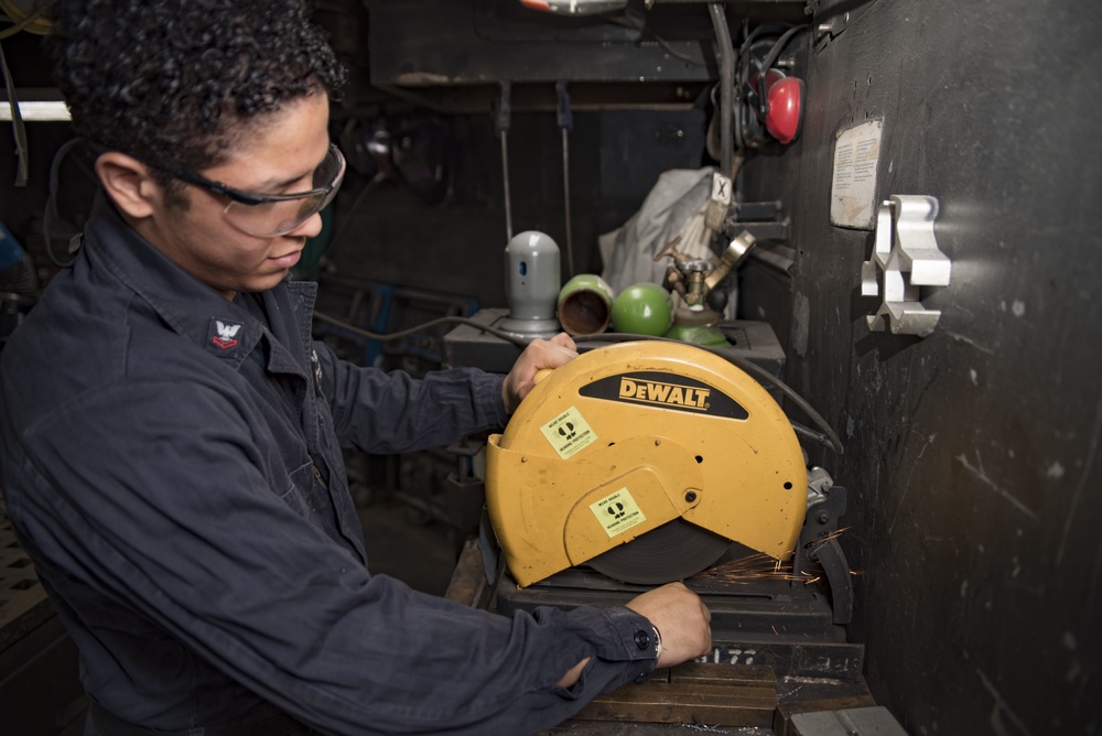 USS Dwight D. Eisenhower (CVN 69) (Ike) Deployment