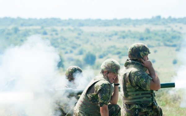 Exercise Saber Guardian 16