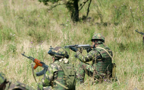 Exercise Saber Guardian 16