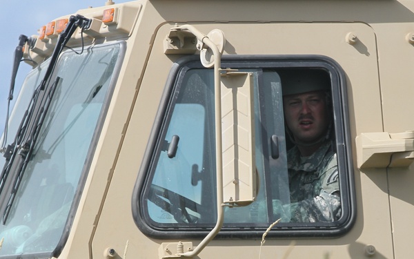 42nd Infantry Division Soldiers train on vehicle recovery