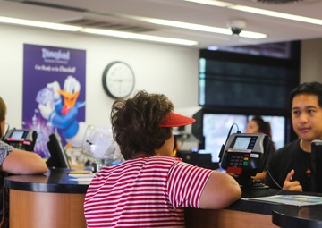 Military members explore the So Cal area through ITT adventures