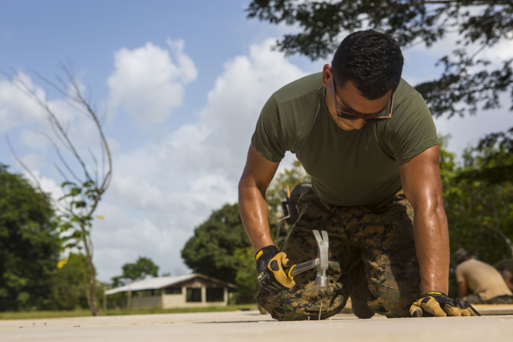 Marines, Honduran Soldiers Work Together On Engineering Projects