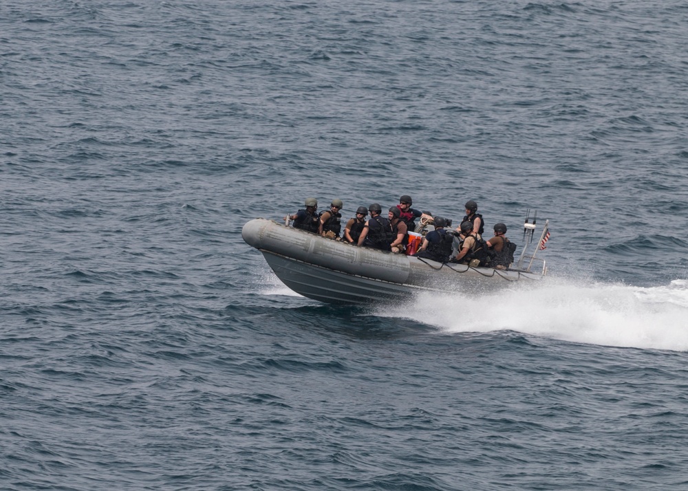 USS STOUT (DDG 55) VISIT, BOARD, SEARCH AND SEIZURE DEPLOYMENT 2016