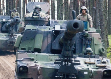 Flaming Thunder: Glory’s Guns Soldiers conduct capabilities demonstrations with allies