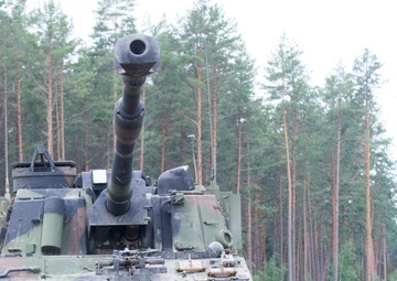 Flaming Thunder: Glory’s Guns Soldiers conduct capabilities demonstrations with allies