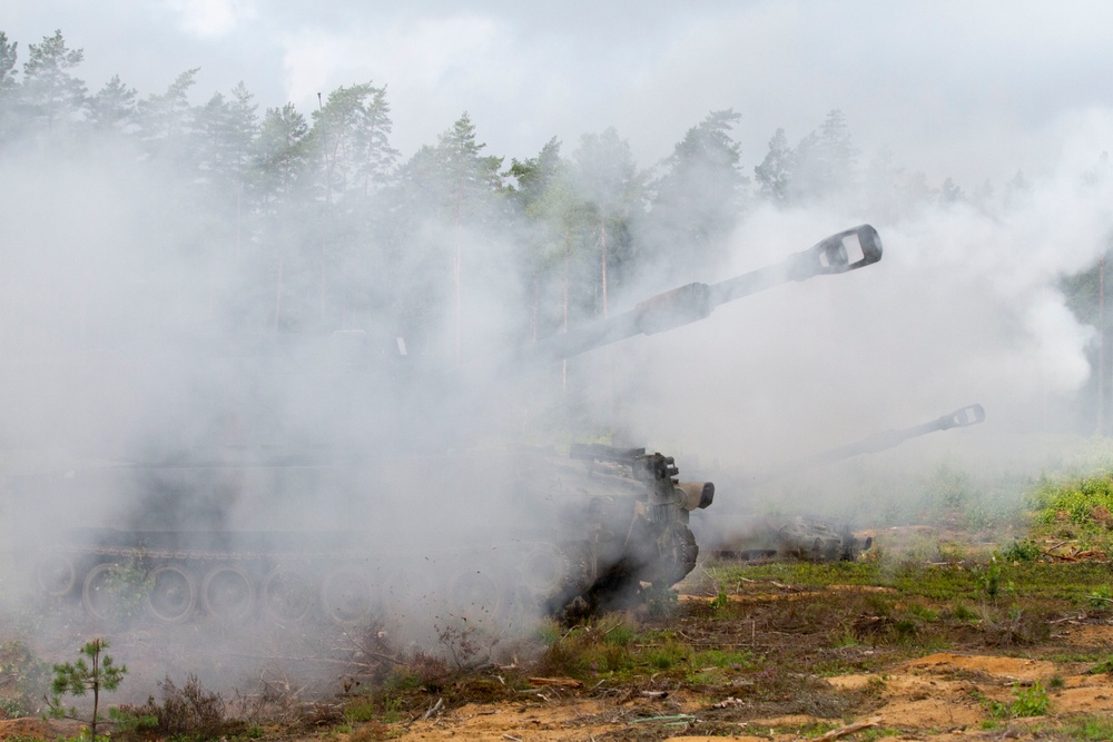 Flaming Thunder: Glory’s Guns Soldiers conduct capabilities demonstrations with allies