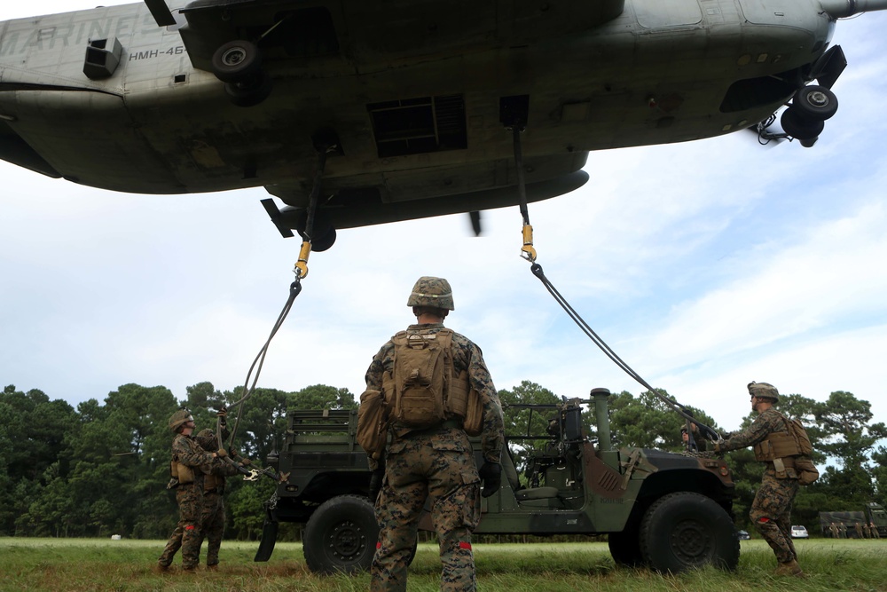 Marines with CLB-26 conduct HST training