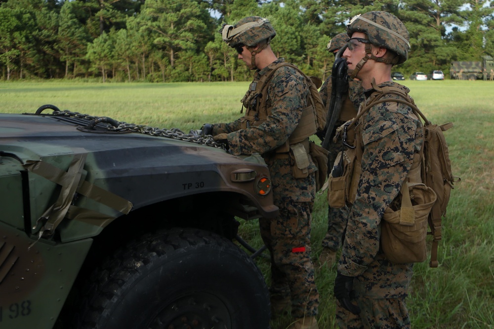 Marines with CLB-26 conduct HST training