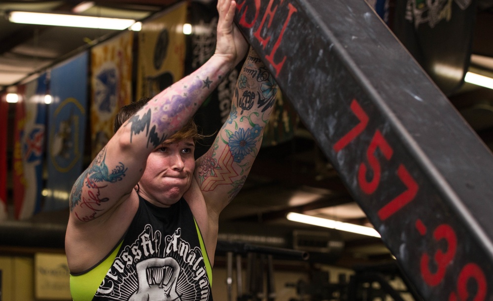 Out lifting the competition: Army Strongwoman trains for worlds