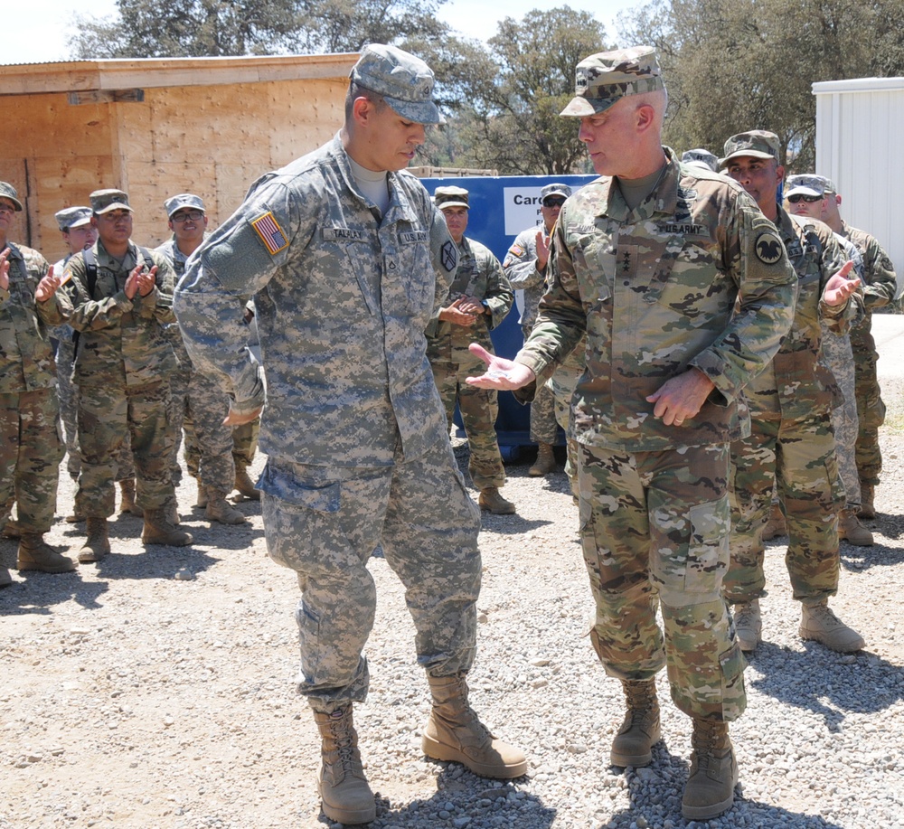 Chief, US Army Reserve Visits Fort Hunter Liggett
