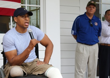 Signal Command Soldiers provide Color Guard for golf tournament fund raiser