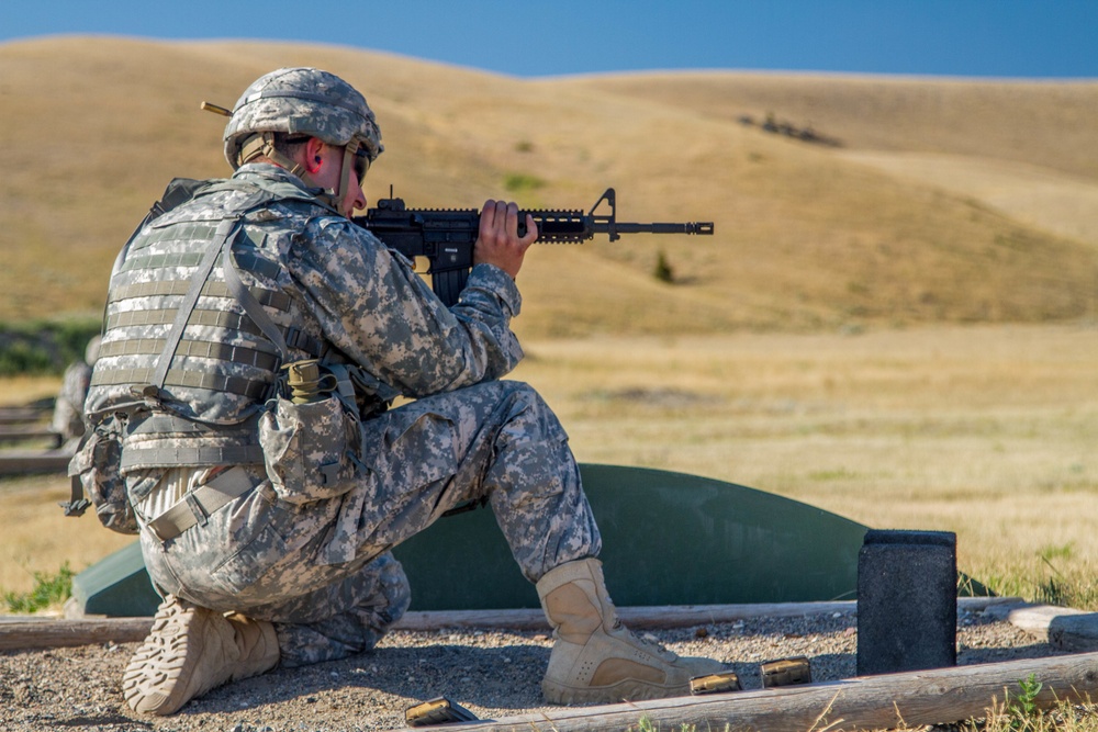 Spc. Carlo Deldonno fires M4