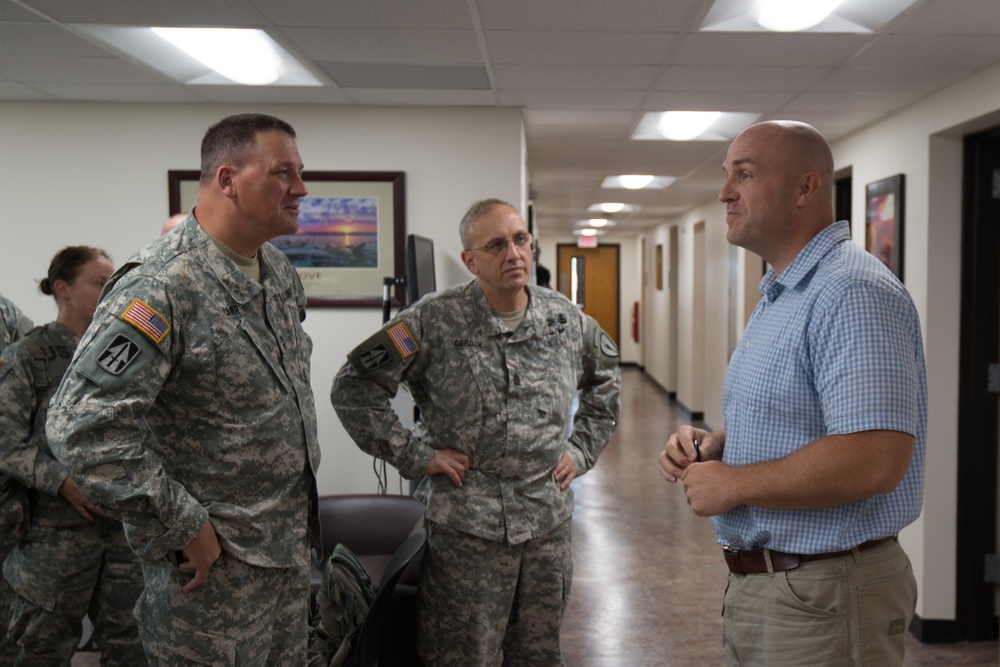 Indiana Adjutant General Visits Troops at Ft. Knox