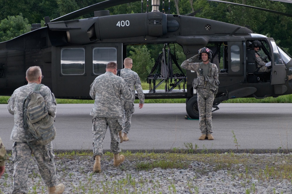 Indiana Adjutant General Visits Troops at Ft. Knox