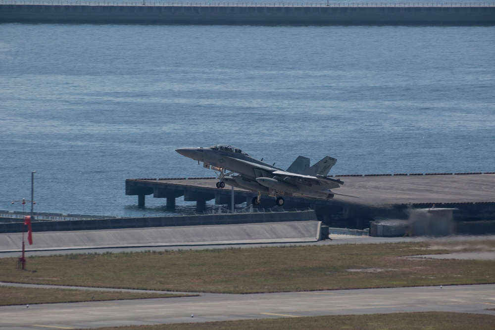 Growlers visit MCAS Iwakuni