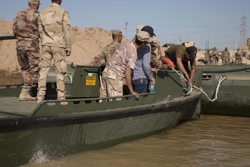 DVIDS - Images - Bridging company trains Iraqi engineers on use of ...