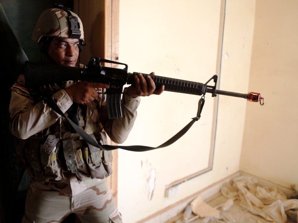 Task Group Taji conducts personal security detail training