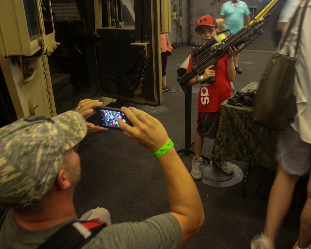 Marines, sailors join Rockland for Lobster Festival