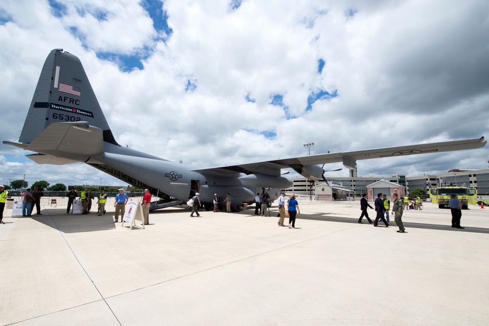 Hurricane Awareness Tour kicks off in San Antonio