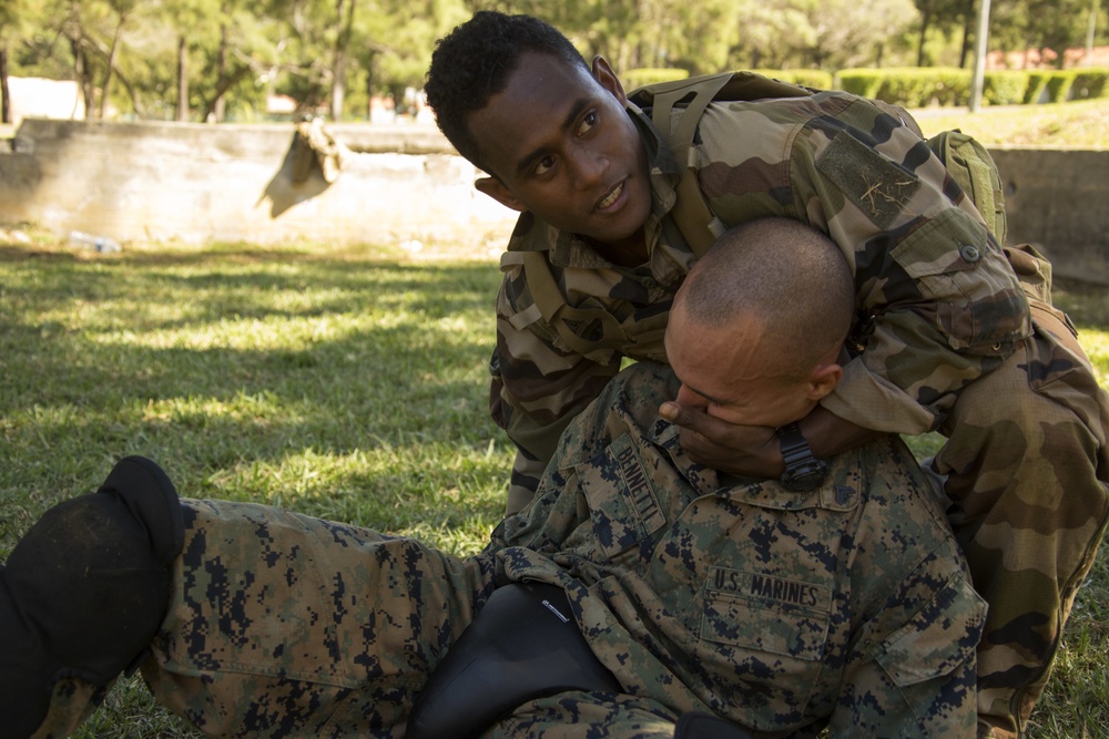 French Marines teach self-defense, tactical knife techniques