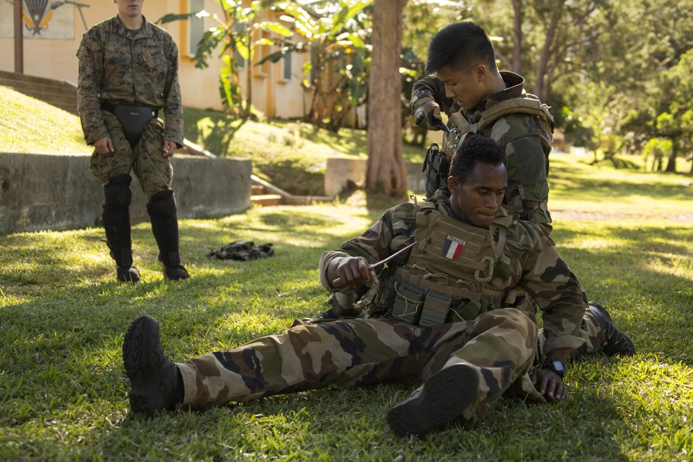 French Marines teach self-defense, tactical knife techniques