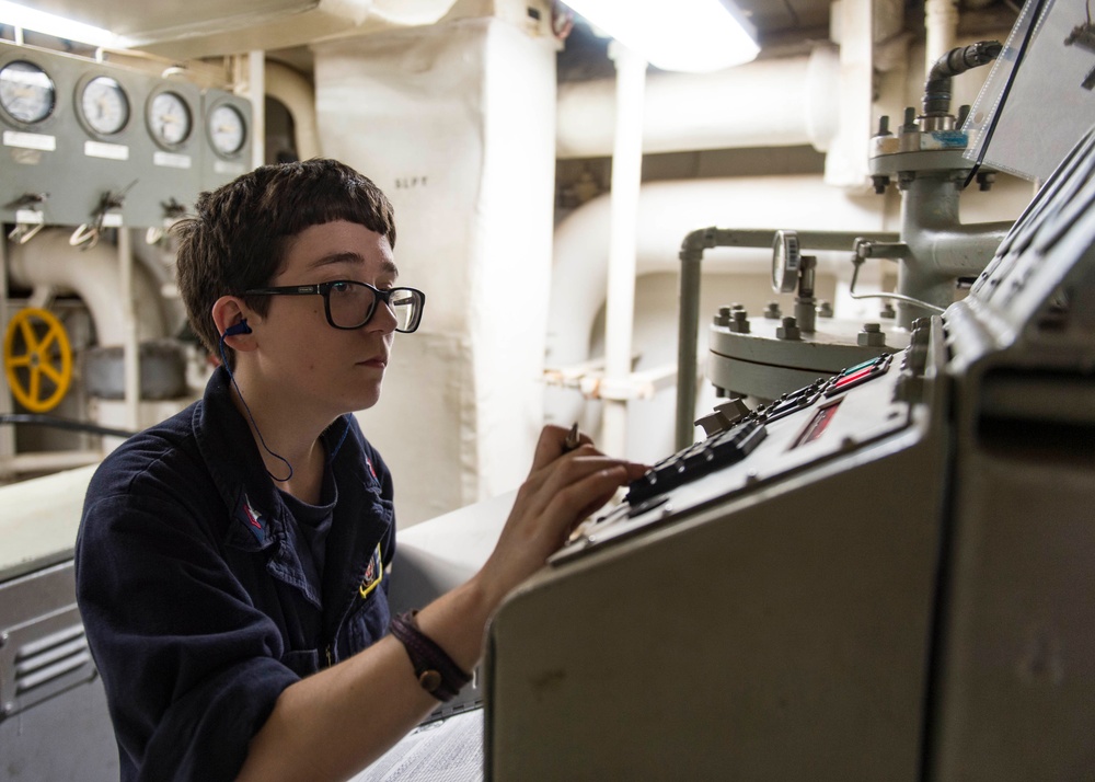 USS STOUT (DDG 55) DEPLOYMENT 2016