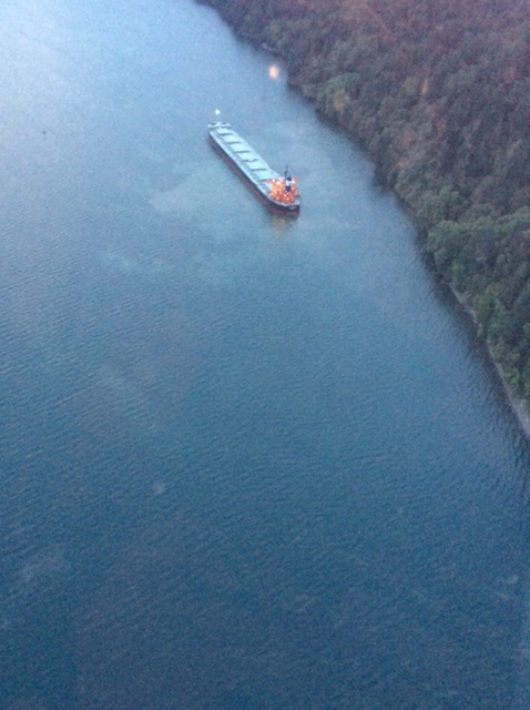 Coast Guard monitors grounded vessel in Columbia River