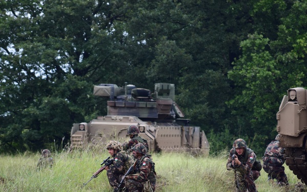 Warpaint Ride in Hungary ends with combined CALFEX Combined Arms Live Fire Exercise