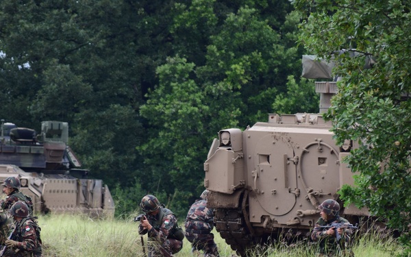 Warpaint Ride in Hungary ends with combined CALFEX Combined Arms Live Fire Exercise