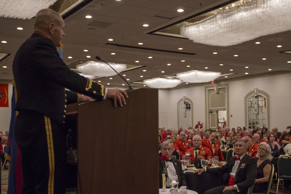 CMC Speaks at Marine Corps League National Convention