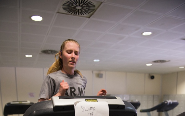 NATO ROLE III MMU HOSTS INDOOR TRIATHALON