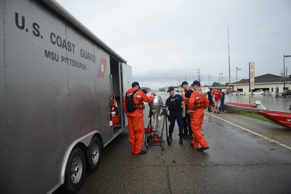 Coast Guard responds to Baton Rouge flooding