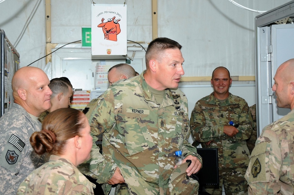Army National Guard Bureau CSM visits the 17th SB photo 2 of 3