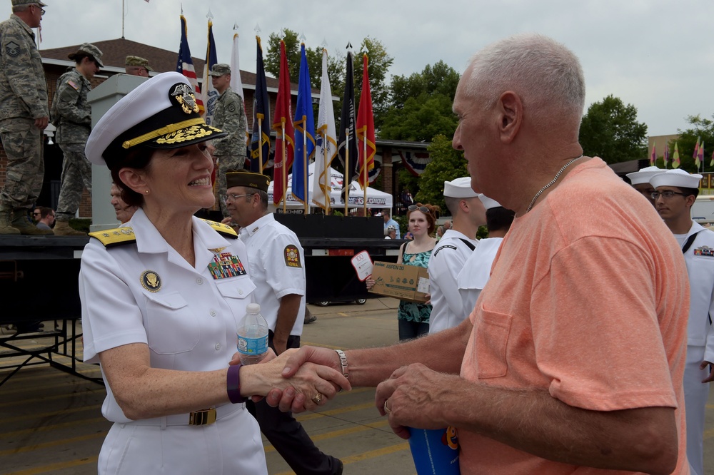DVIDS News Navy Week Des Moines kicks off with Parade and Vietnam
