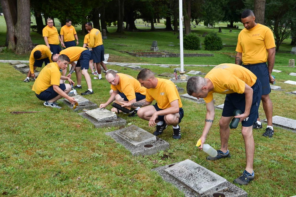 USS Turner Joy Legacy Academy cleans Ivy Green Cemetery