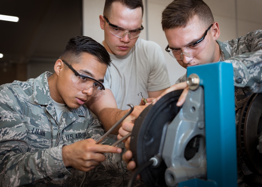 Vehicle mechanic students at Naval Construction Training Center