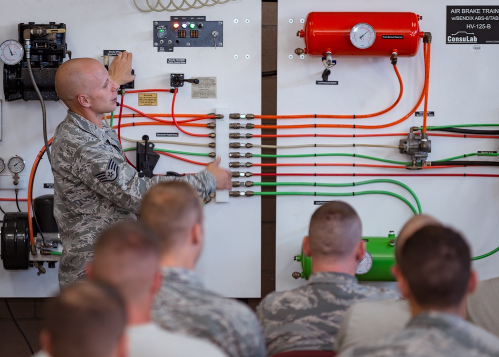 Vehicle mechanic students at Naval Construction Training Center