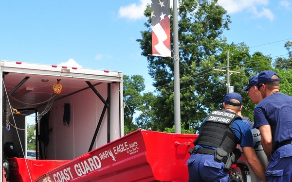 Coast Guard crews respond to Louisiana flooding