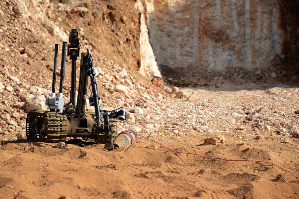 CTG 56.1 Operate a Talon EOD robot with Lebanese Armed Forces during Resolute Response 16