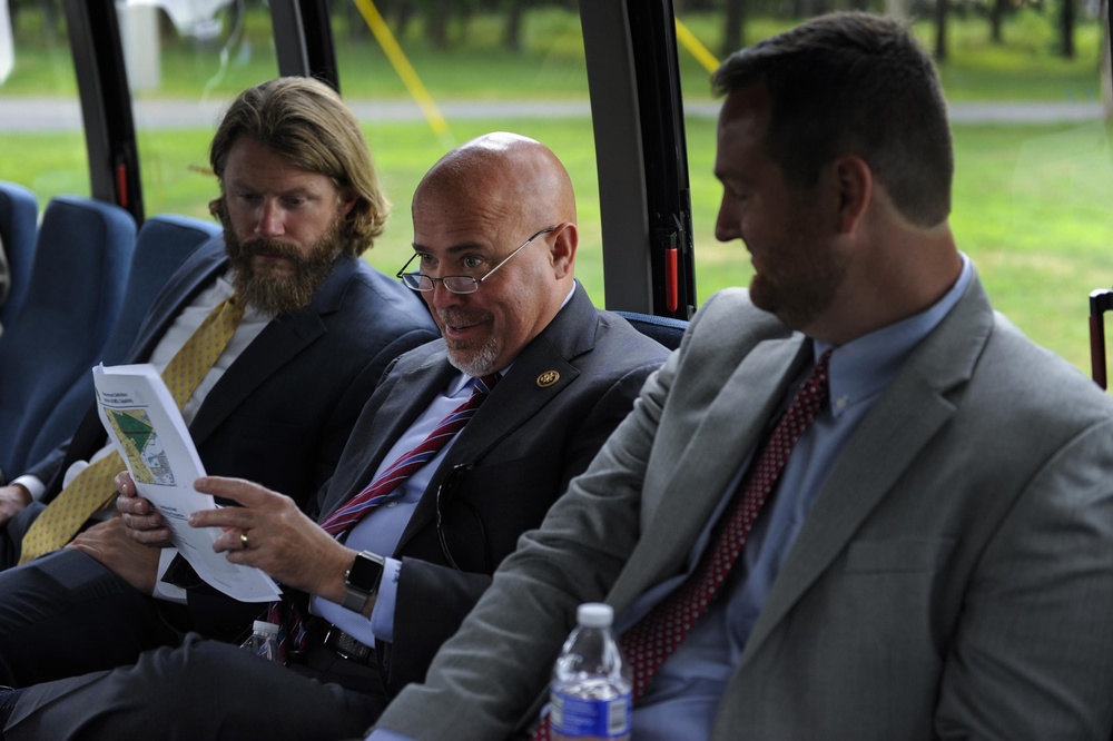 N.J. Representative MacArthur visits JB MDL