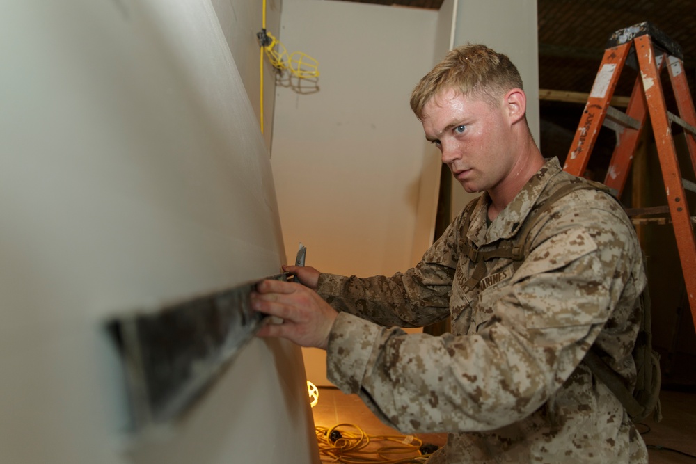 4th MLG Marines work with Airmen to renovate historic fort