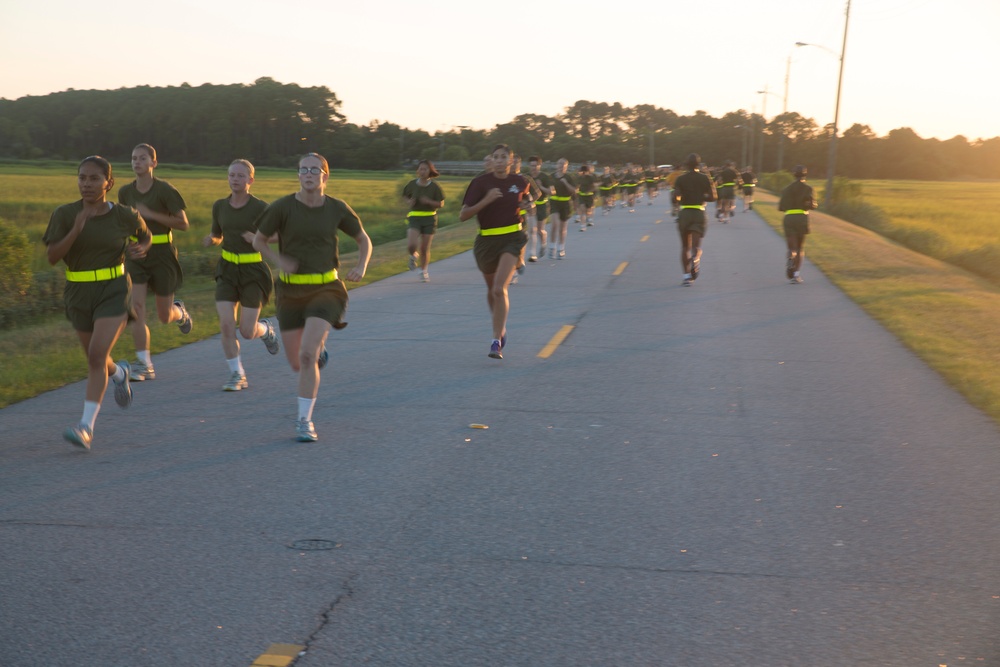 Marine recruits pound pavement on Parris Island