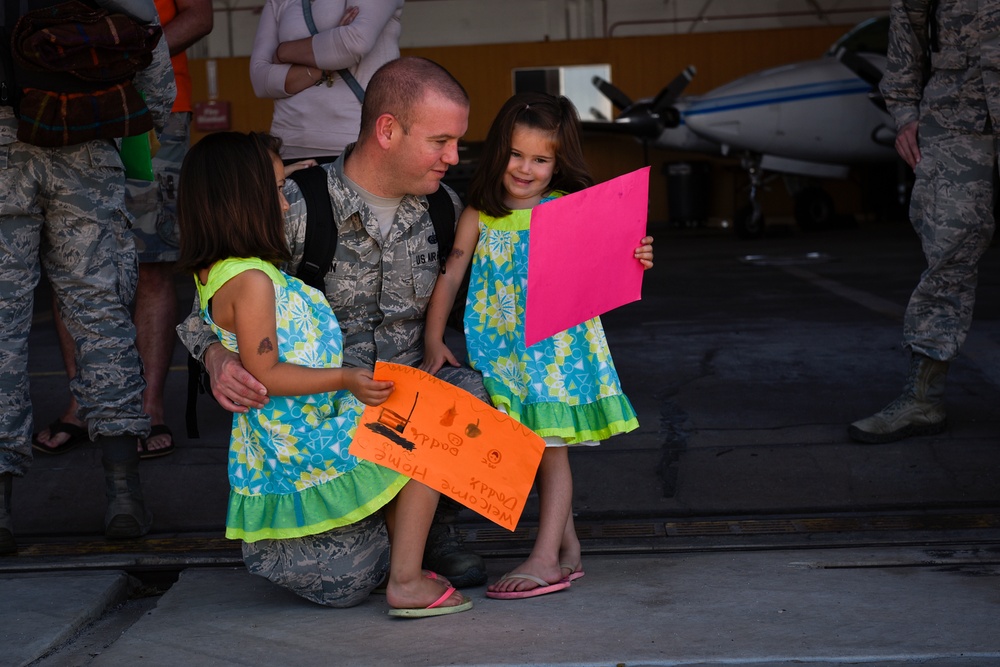 Peterson AFB welcomes home deployed Airmen