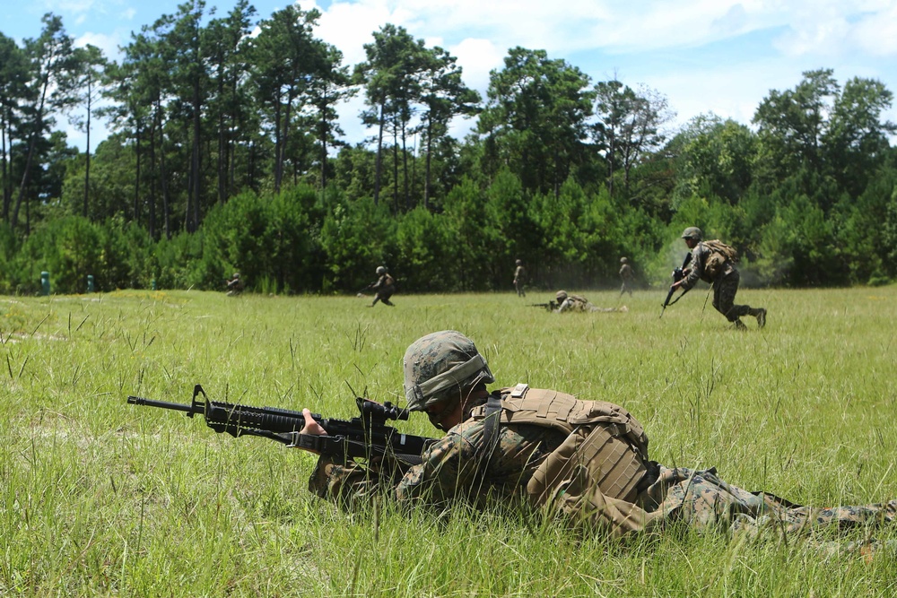 Marines with 2nd TSB counduct Live-Fire drills