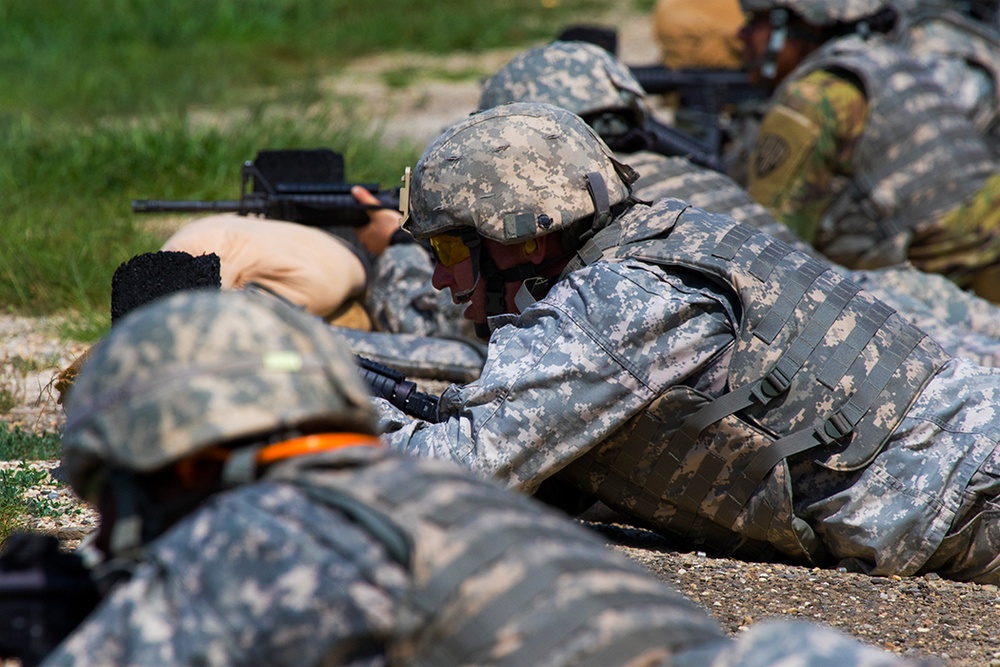 369th Sustainment Brigade Soldiers train for Kuwait at Fort Indiantown Gap