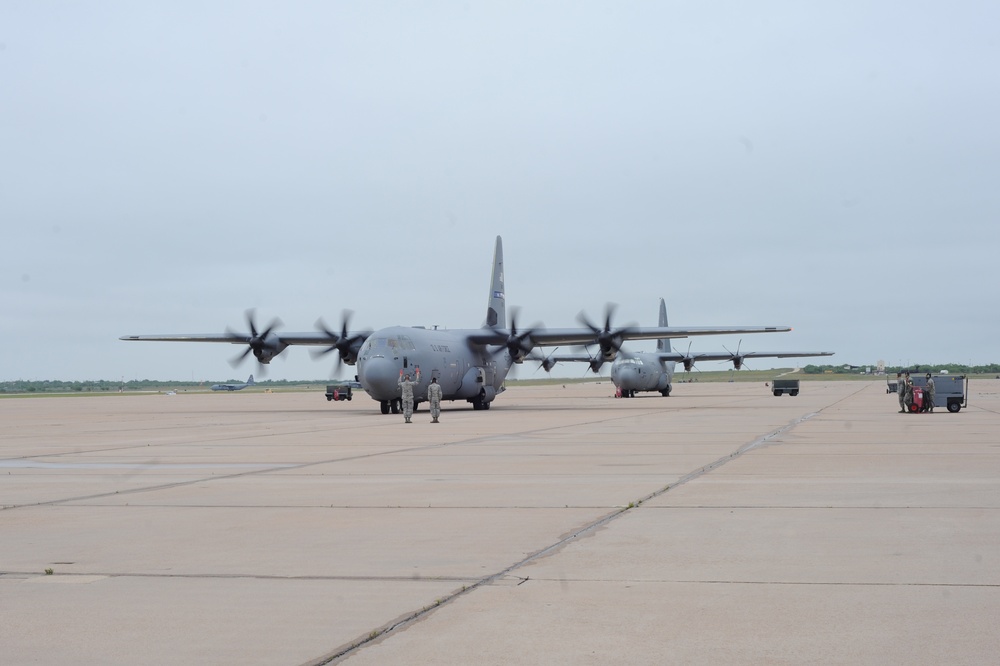 Dyess Airmen return home