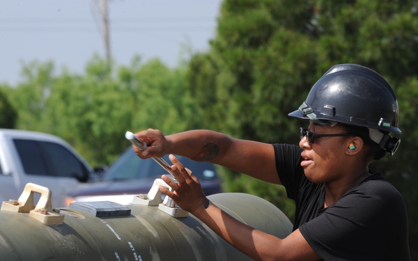 First quarterly bomb build competition showcases skills of 7th MUNS Airmen
