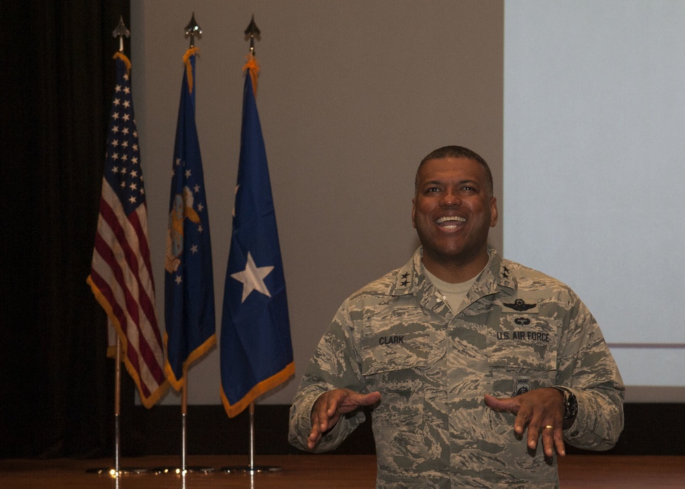 8th Air Force commander visits 7th Bomb Wing