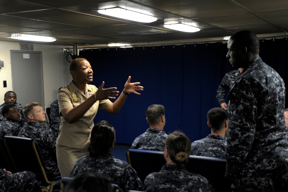 MPT&amp;E Fleet Master Chief Beldo visits with Chiefs and Chief Selectees aboard USS Gerald R. Ford.