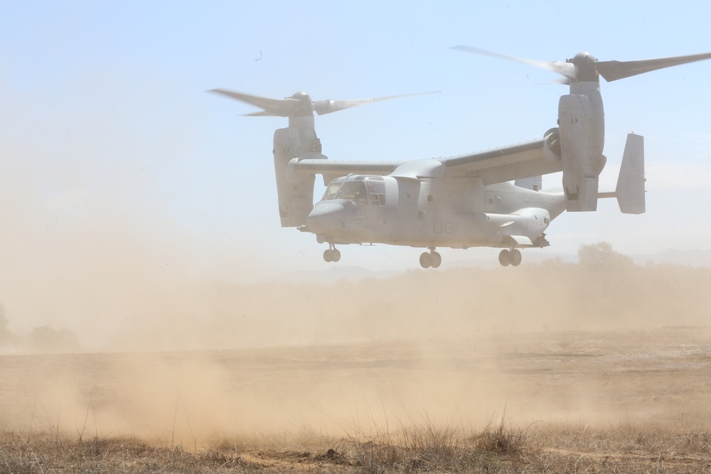 VMM-161 supports 5th Battalion, 11th Marines with CAS EVAC